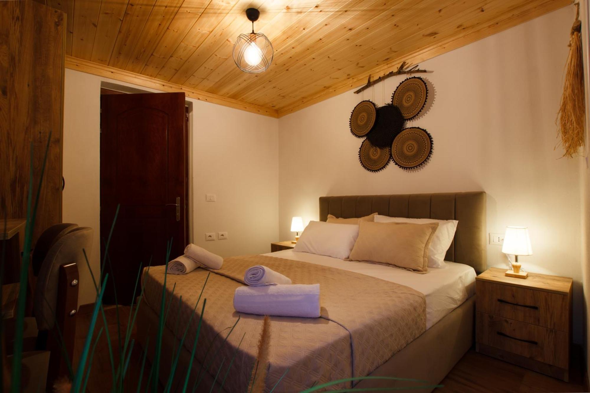 Guva Guest House Gjirokastër Buitenkant foto